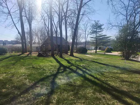 lot100 San Salvador Dr, Waterloo, IA 50702