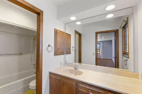 408 Howard St, Sumner, IA 50674 photo 14