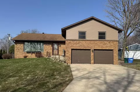 422 Sunny Lane St, Denver, IA 50622