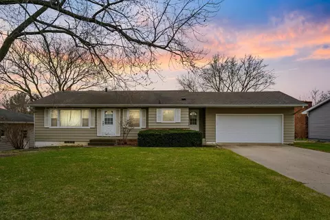 129 Terrace Dr, Independence, IA 50644