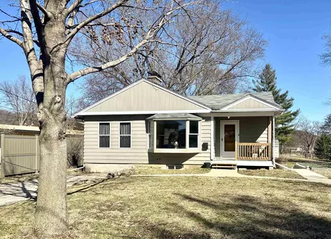 616 Center St, Decorah, IA 52101