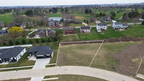 3524 Apollo St, Cedar Falls, IA 50613