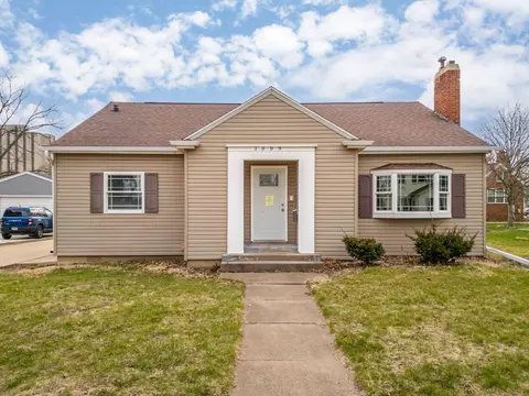 2009 Merner Ave, Cedar Falls, IA 50613