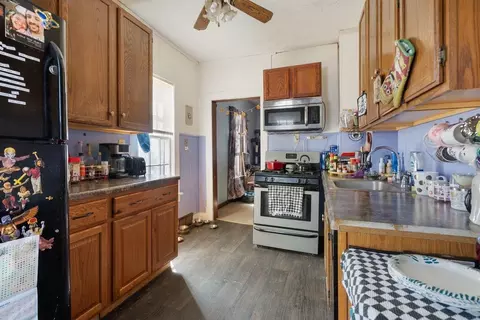 931 Forest Ave, Waterloo, IA 50702 photo 2