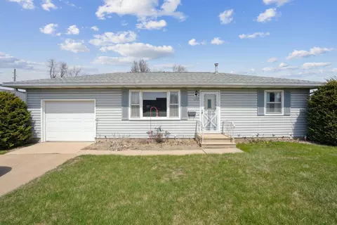 103 Tower St, Dunkerton, IA 50626