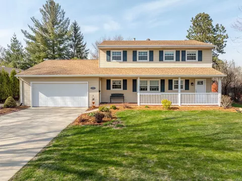 1302 SW 4th Ave, Waverly, IA 50677