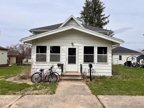 803 Randall St, Reinbeck, IA 50669