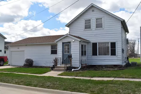 315 S 3rd St, Osage, IA 50461