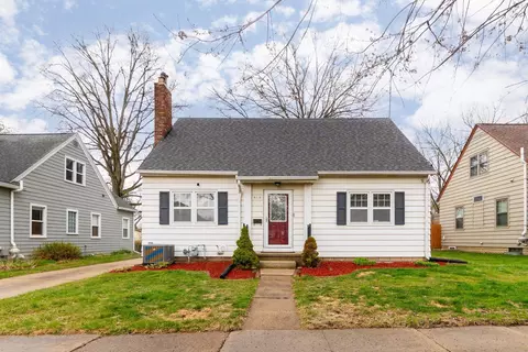 919 Denver St, Waterloo, IA 50702
