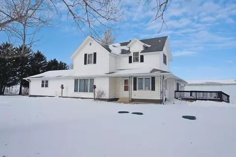 1311 Floyd Line St, Dougherty, IA 50433