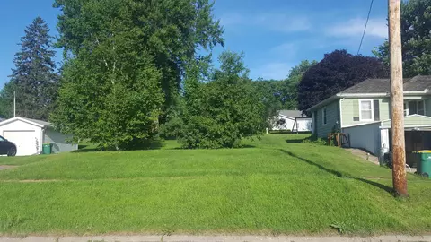 403 N Main St, Monona, IA 52159