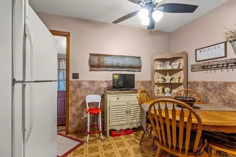 614 Black Hawk Rd, Waterloo, IA 50701 photo 10