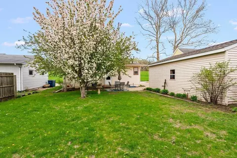 614 Black Hawk Rd, Waterloo, IA 50701 photo 18