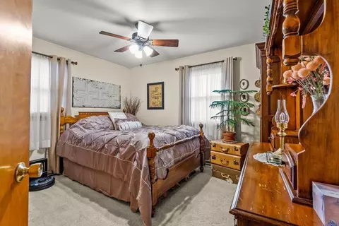 614 Black Hawk Rd, Waterloo, IA 50701 photo 6