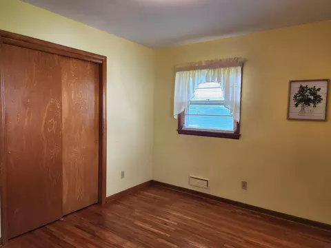 1111 Upton Ave, Waterloo, IA 50701 photo 9