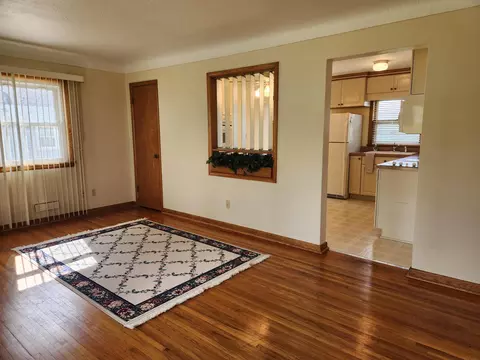 1111 Upton Ave, Waterloo, IA 50701 photo 4