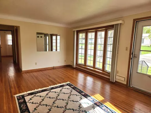 1111 Upton Ave, Waterloo, IA 50701 photo 3