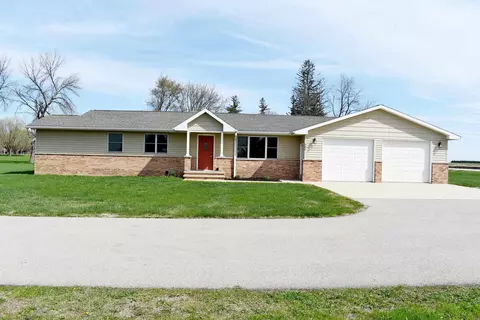 605 Iowa St, Grafton, IA 50440