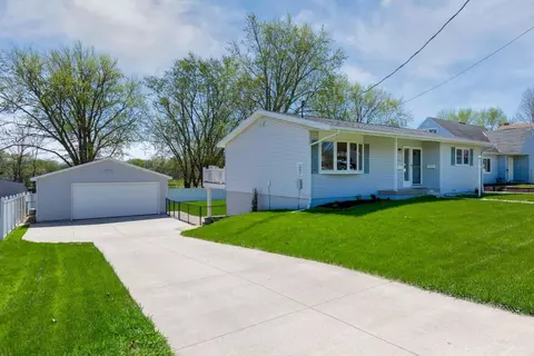 1735 Downing Ave, Waterloo, IA 50701