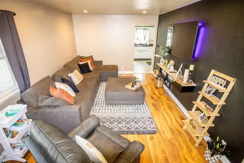 405 Maxwell St, Waterloo, IA 50701 photo 6