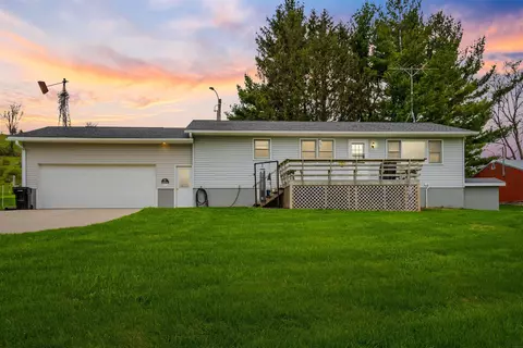 490 Highway 51, Postville, IA 52162