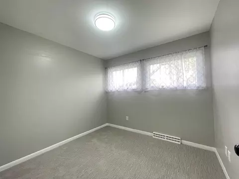 1901 E Micthell Ave, Waterloo, IA 50702 photo 6
