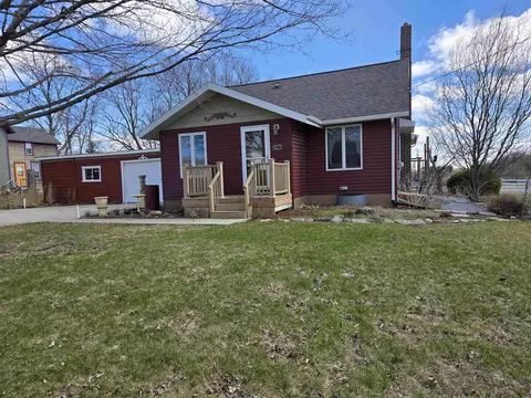 427 N Miller St, Lime Springs, IA 52155