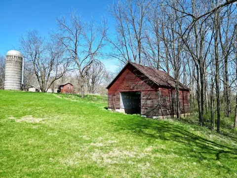 3209 Echo Valley Rd, Decorah, IA 52101 photo 23