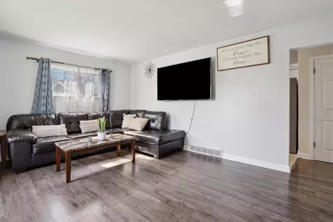 Other - 1859 E Mitchell Ave, Waterloo, IA 50702 photo 4 of 13