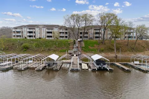 603 Sandy Point Rd #111, Harpers Ferry, IA 52146