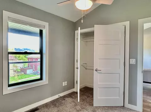 505 E Broadway St, Decorah, IA 52101 photo 9