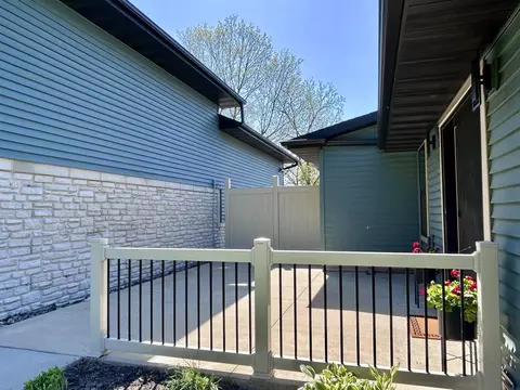 505 E Broadway St, Decorah, IA 52101 photo 22