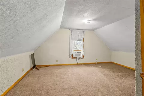 204 E 12th St, Cedar Falls, IA 50613 photo 11