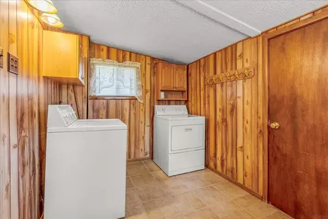 204 E 12th St, Cedar Falls, IA 50613 photo 15