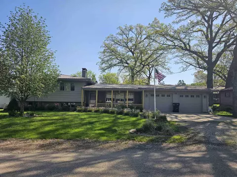 113 Elm St, Hudson, IA 50643