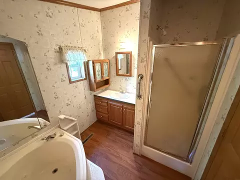 421 E 1st St, Sumner, IA 50674 photo 22