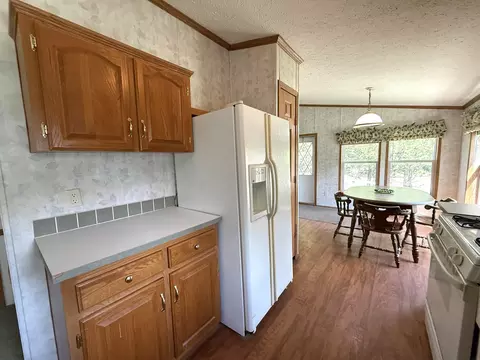 421 E 1st St, Sumner, IA 50674 photo 15