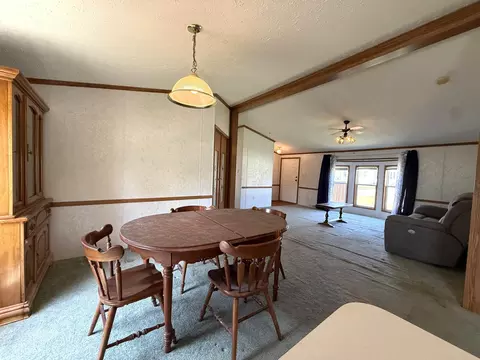 421 E 1st St, Sumner, IA 50674 photo 9