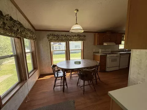 421 E 1st St, Sumner, IA 50674 photo 16