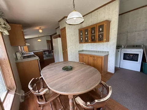 421 E 1st St, Sumner, IA 50674 photo 17