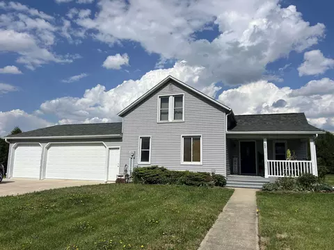 302 Becker Ave, Ossian, IA 52161