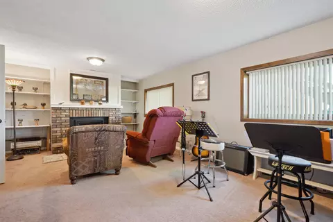 216 Letsch Rd, Waterloo, IA 50701 photo 21