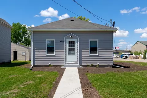 400 Gladys St, Waterloo, IA 50702