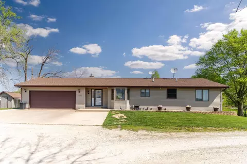 31442 Keystone Ave, Parkersburg, IA 50665