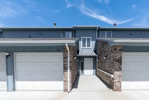 155 E San Marnan #1, Waterloo, IA 50702