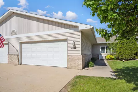4406 Reflection Ln, Waterloo, IA 50701