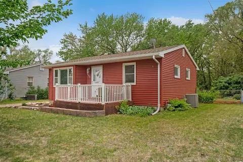 1645 Longfellow Ave, Waterloo, IA 50703