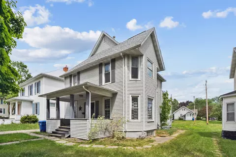 219 1st Ave NE, Oelwein, IA 50662