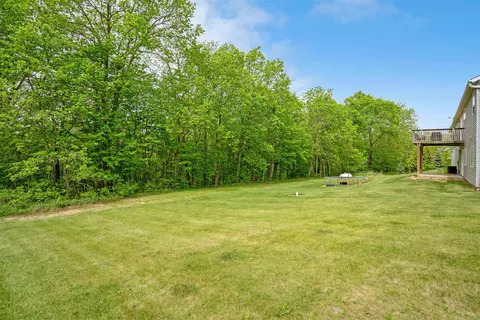 Exterior - 333 Eagle Dr, Mcgregor, IA 52157 photo 3 of 5