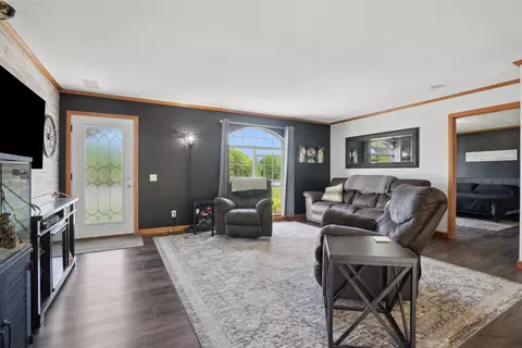 Living - 333 Eagle Dr, Mcgregor, IA 52157 photo 2 of 2